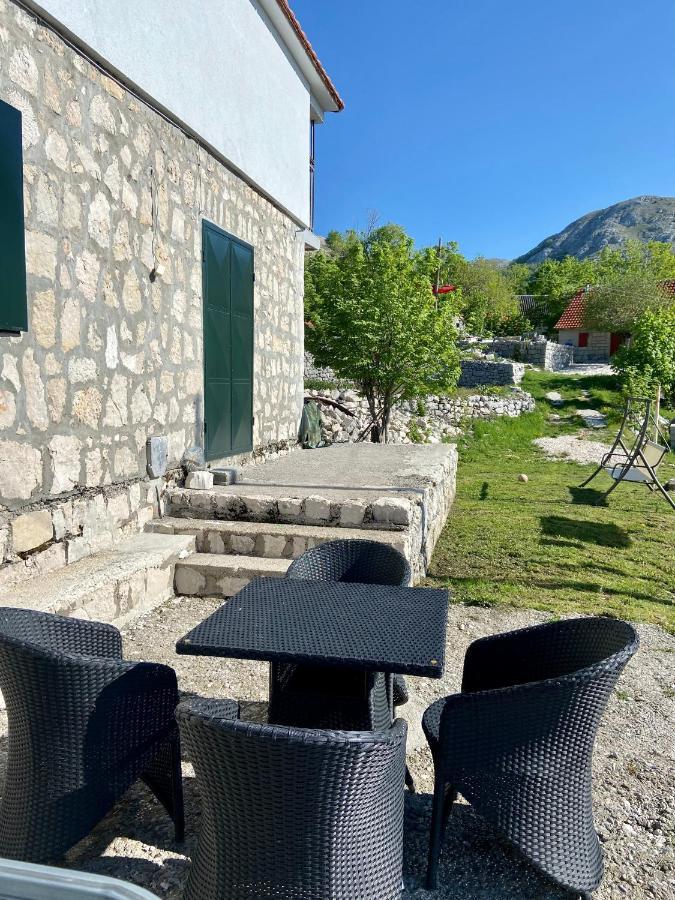 Guest House Markovic Lovcen Cetinje Bagian luar foto